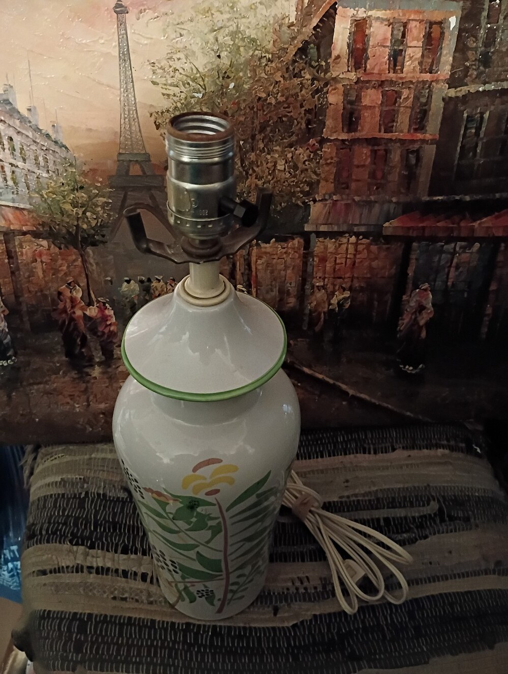 California Ceramic-Vintage Hand Painted Ceramic Table Lamp with Green Trim.